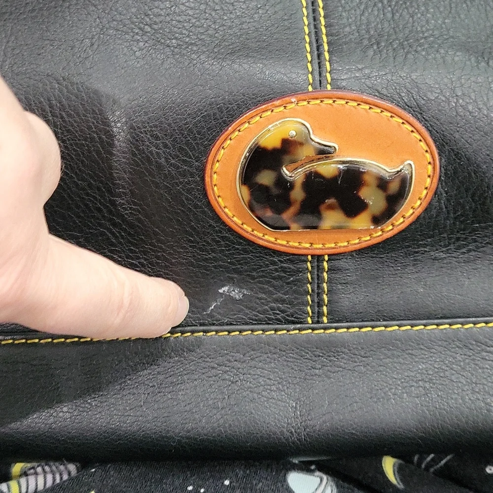 Euc Dooney & Burke Leather Tote Shoulder Bag Tortoise Duck Emblem Black Brown - Picture 10 of 10